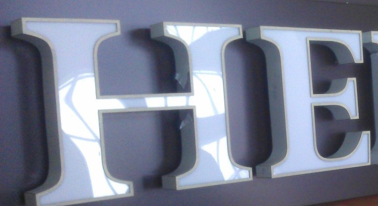 наружная реклама, объемные буквы, буквы из нержавеющей стали, световые буквы