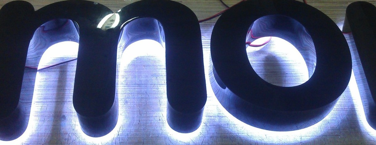 световые буквы,реклама. объемные буквы с контражуром,буквы с подсветкой